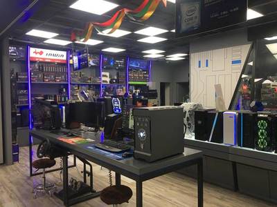 寒冬已至 哪些因素导致电脑实体店在软件与辅助设备领域陷入困境？